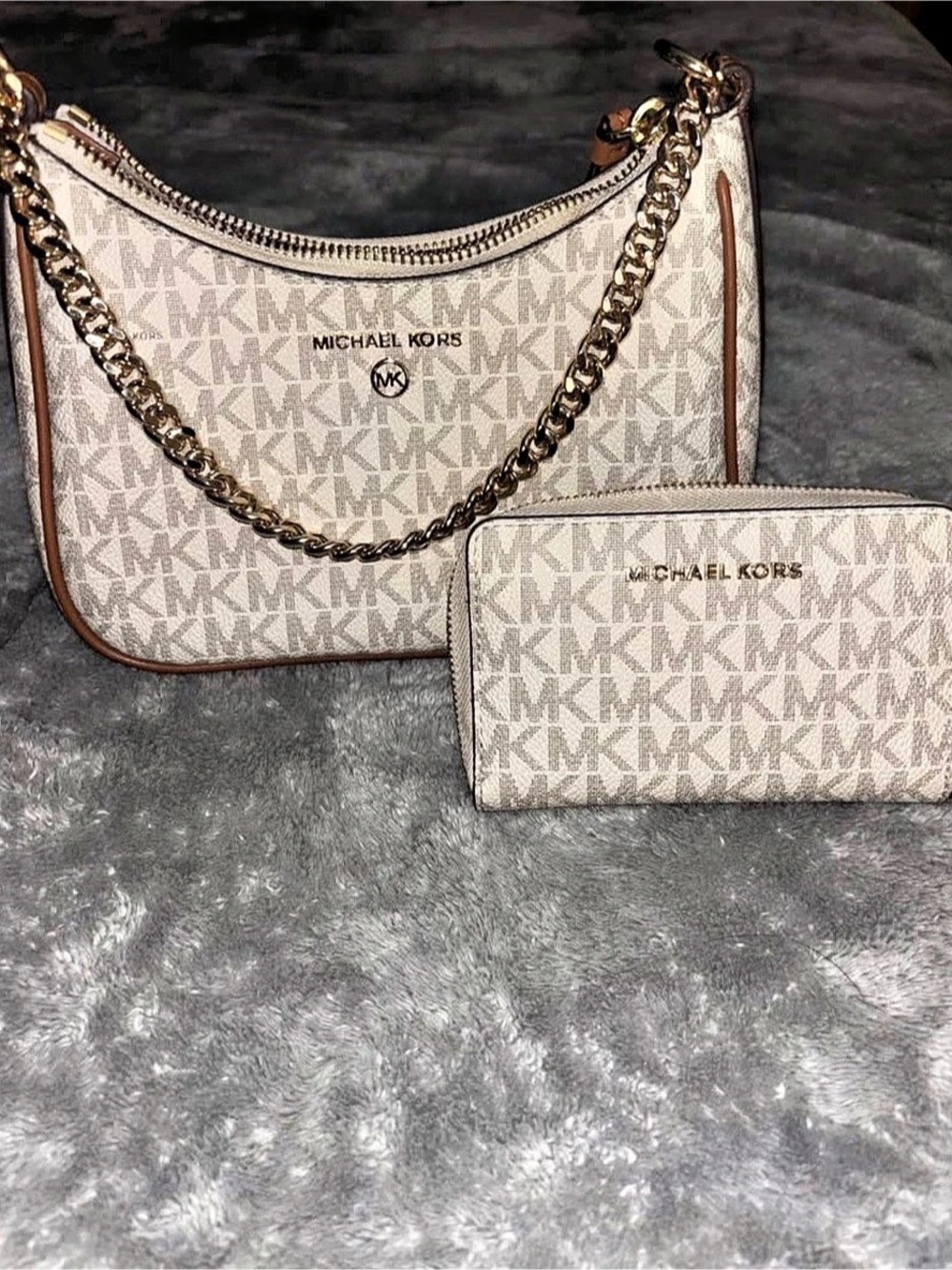 Michael Kors Jet Set Charm Small Pouchette and Wallet Set Beige & Brown